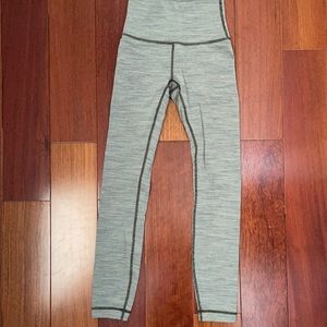 Lululemon leggings